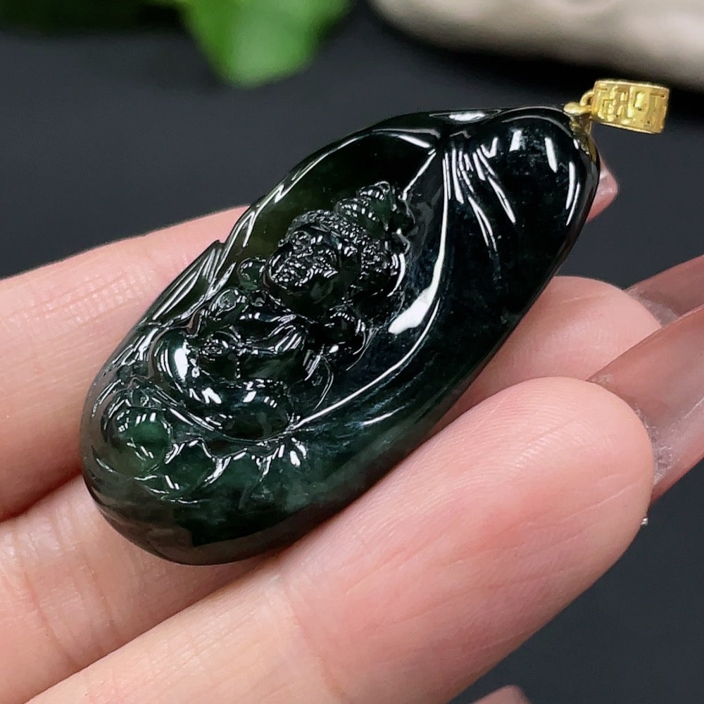 JadeiteBaby Buddha Pendant 18K Gold Total Weight Approx. 15.34g