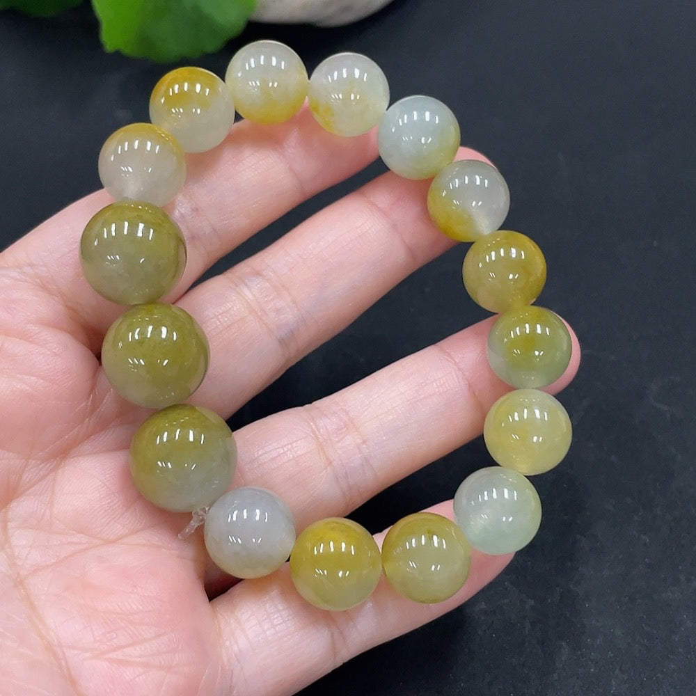 Jadeite Beaded Necklace Approx. 13.8/11.7mm (Color Origin Undetermined) Total Weight 50.945g