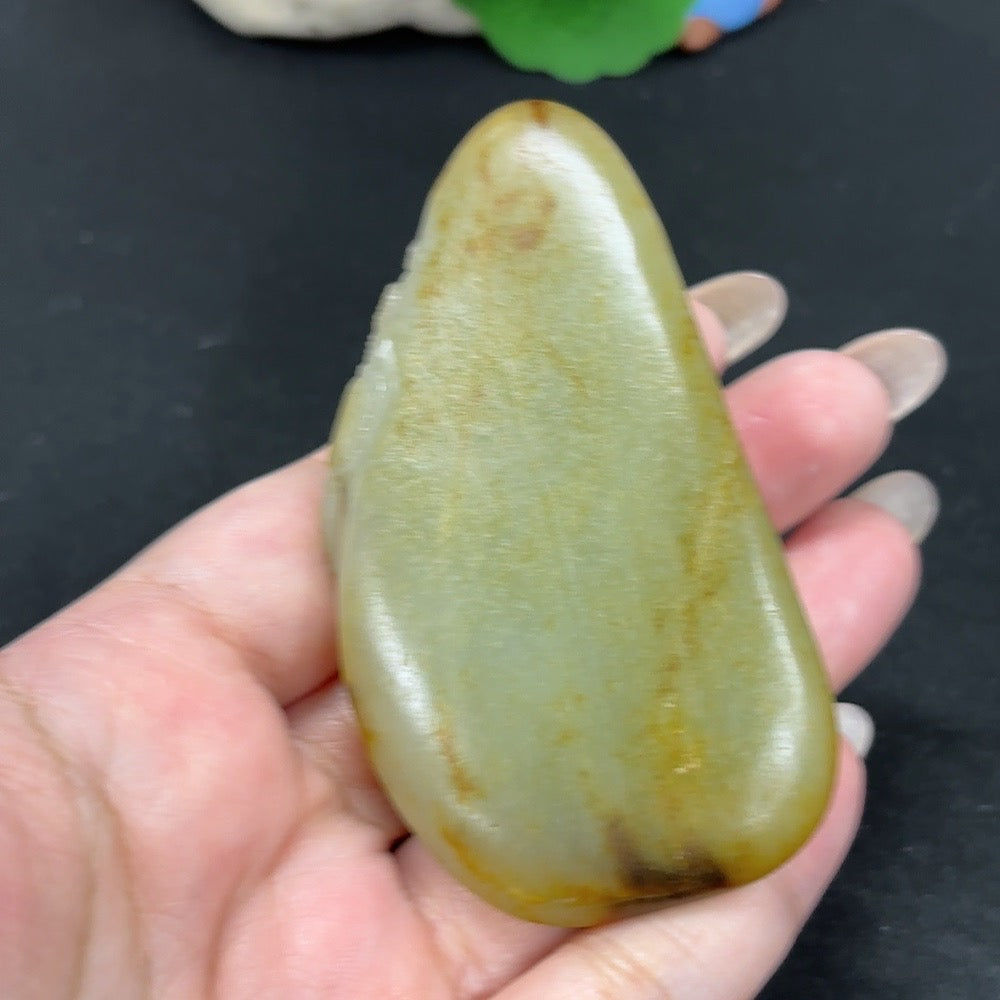 Hetian Jade Handheld Piece - Jade Beauty, Skin Color Origin Undetermined