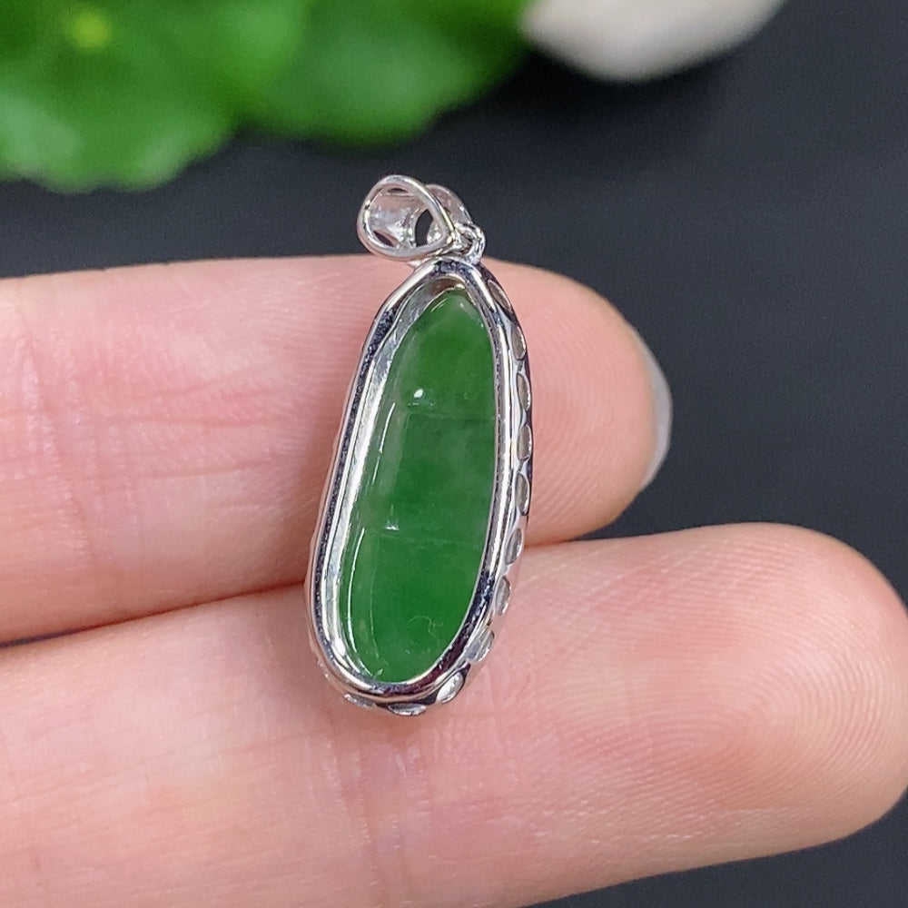 Jadeite Lucky Bean Pendant in 18K Gold (with Diamond Accents)