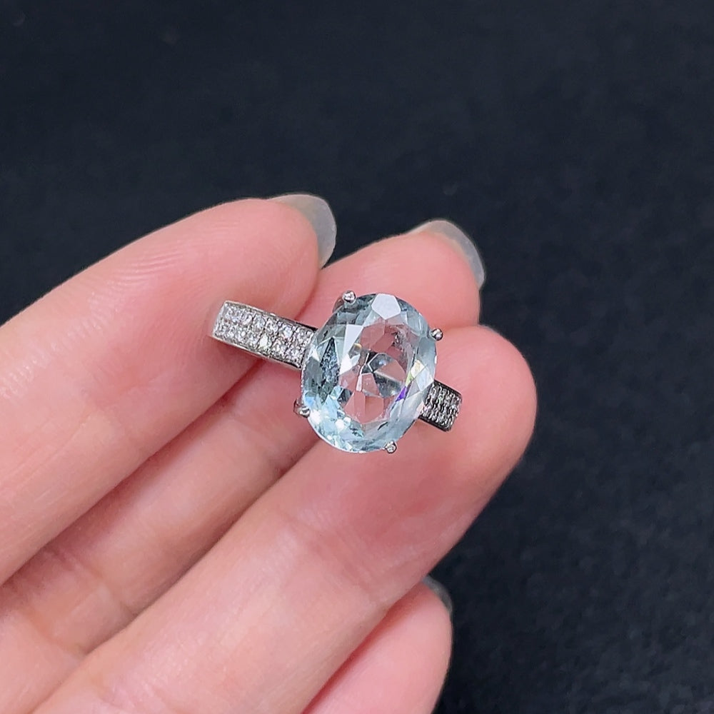 Aquamarine Ring, 18K Gold, With Diamond Accents