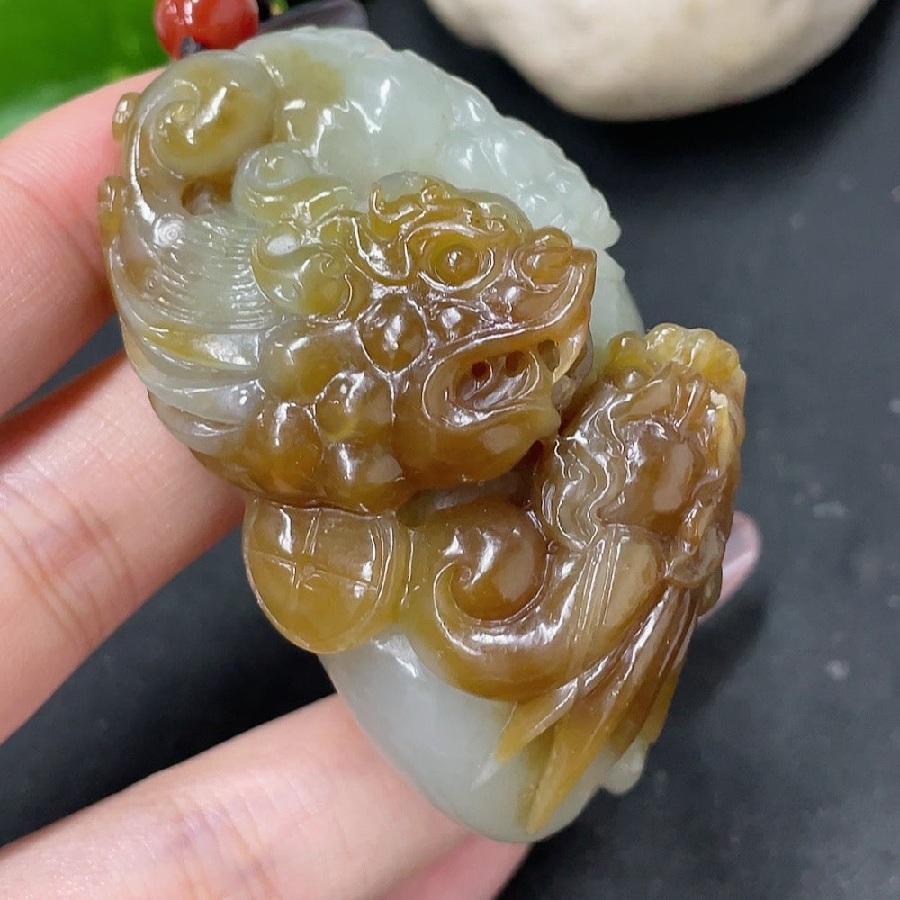 Hetian Jade Handheld Carving "Dragon Dominates the World" with Non-Hetian Jade Beads