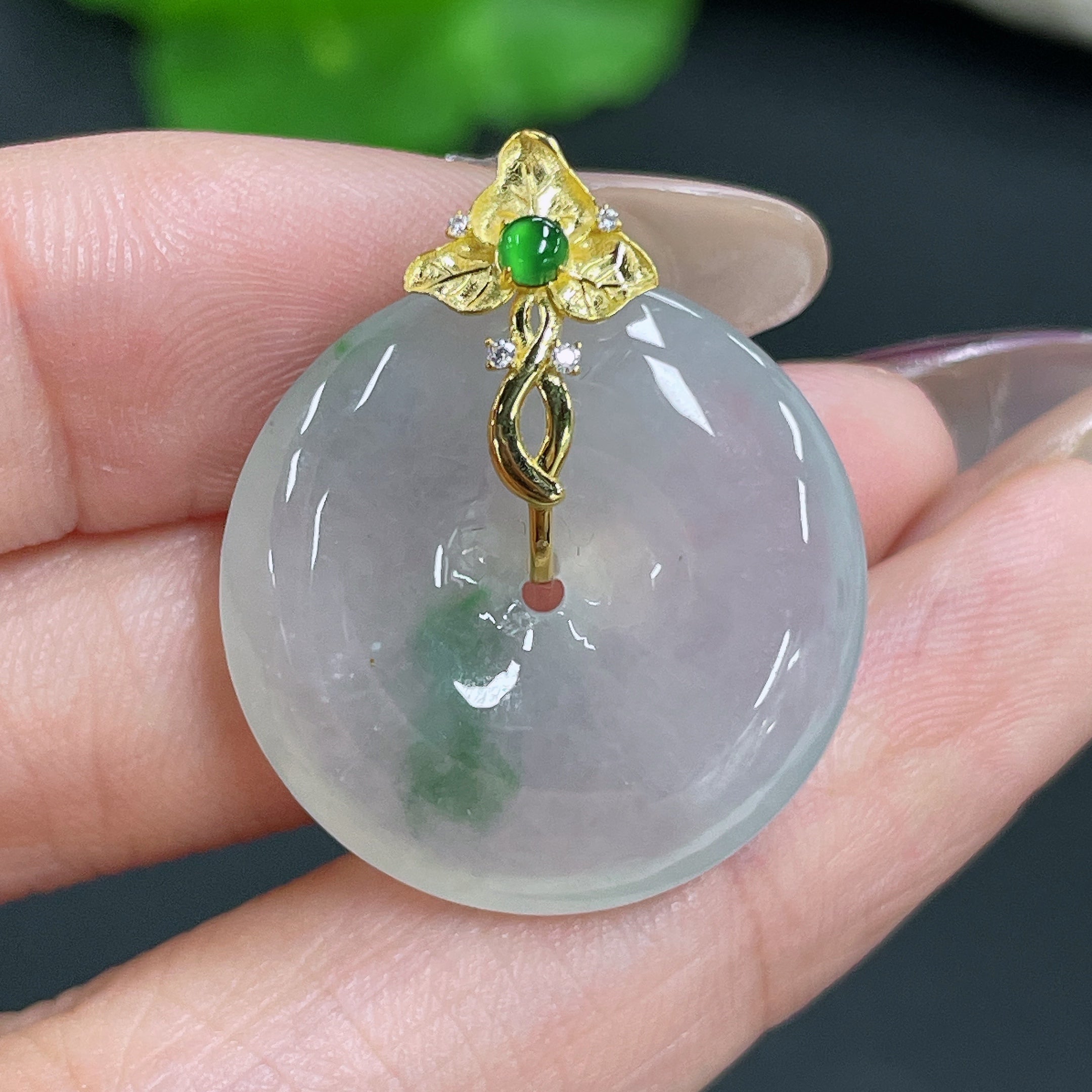 Jadeite Pendant, Safety Buckle, 18K Buckle Head, Non-Diamond, Total Weight Approx. 6.45g