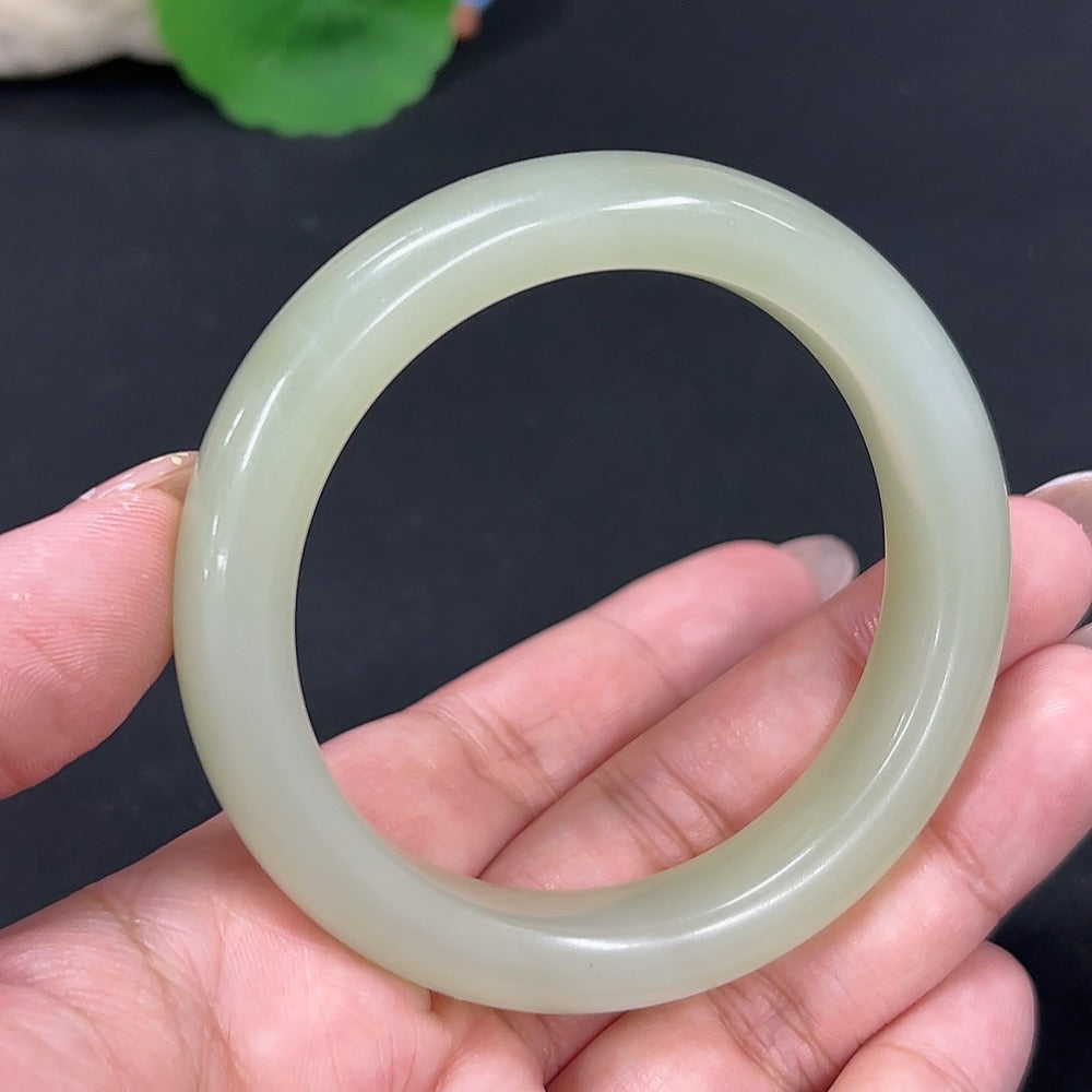 Hetian Jade Round Bracelet Size 54.3 Total Weight Approx. 55.4g