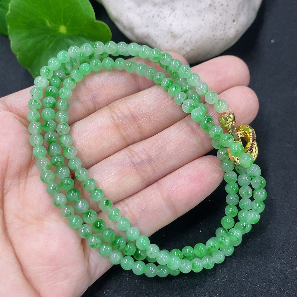 Jadeite bead necklace with 3.8mm jade beads, non-gold mineral components, weighing 16.29g, by HKHQ.