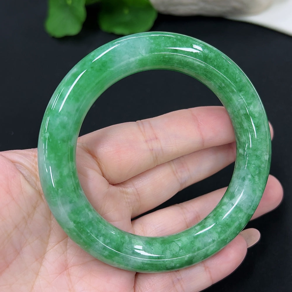 Jadeite Round Bangle
