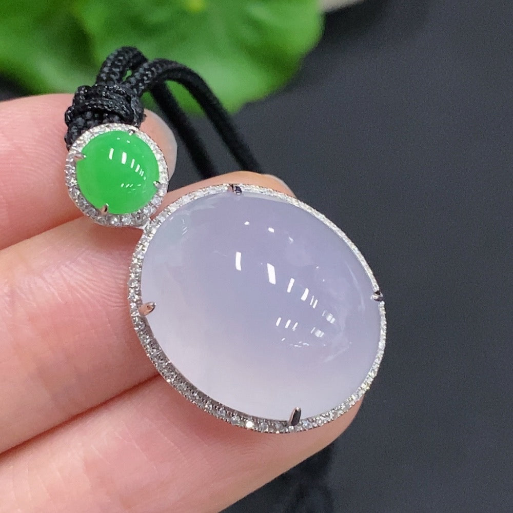 Jadeite Cabochon Pendant Set in 18k Gold, Total Weight Approx. 8.7g (Including Cord), Accented with Diamonds