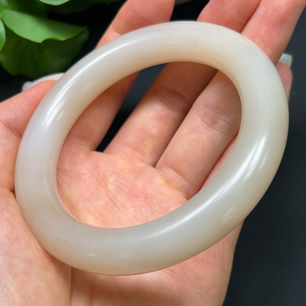 Hetian Jade Round Bangle