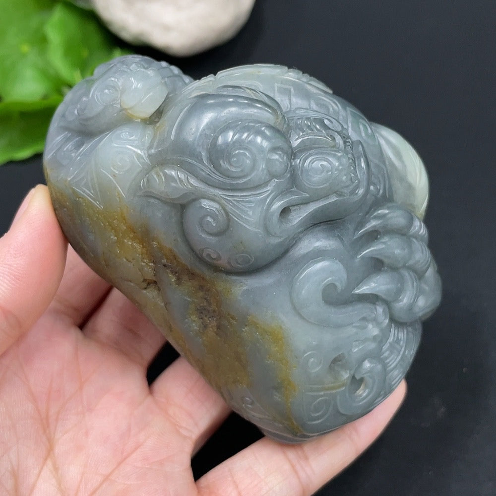 Hetian Jade Ornament Auspicious Beast Total Weight: Approx. 384.7g