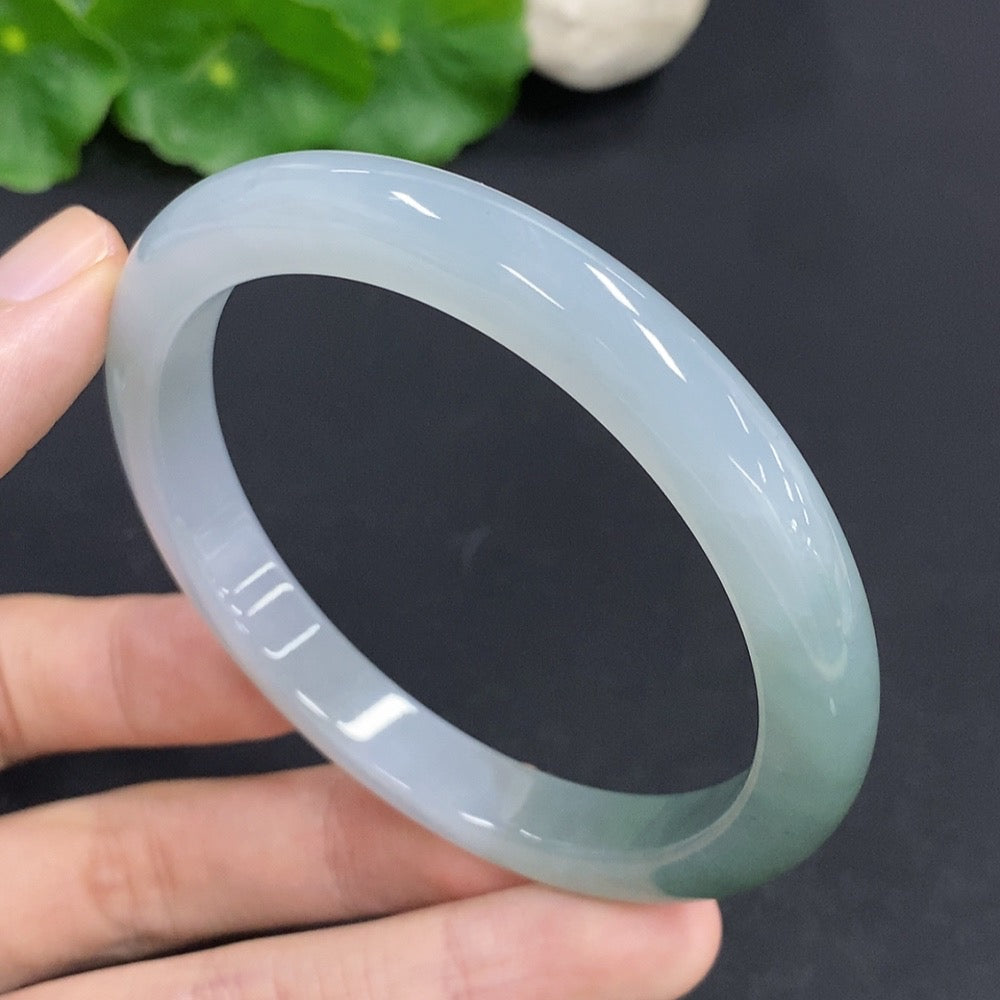 Jadeite Round Bangle