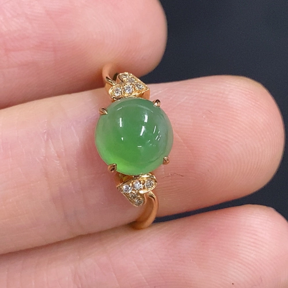 Jadeite inlaid ring 18K Gold with diamond