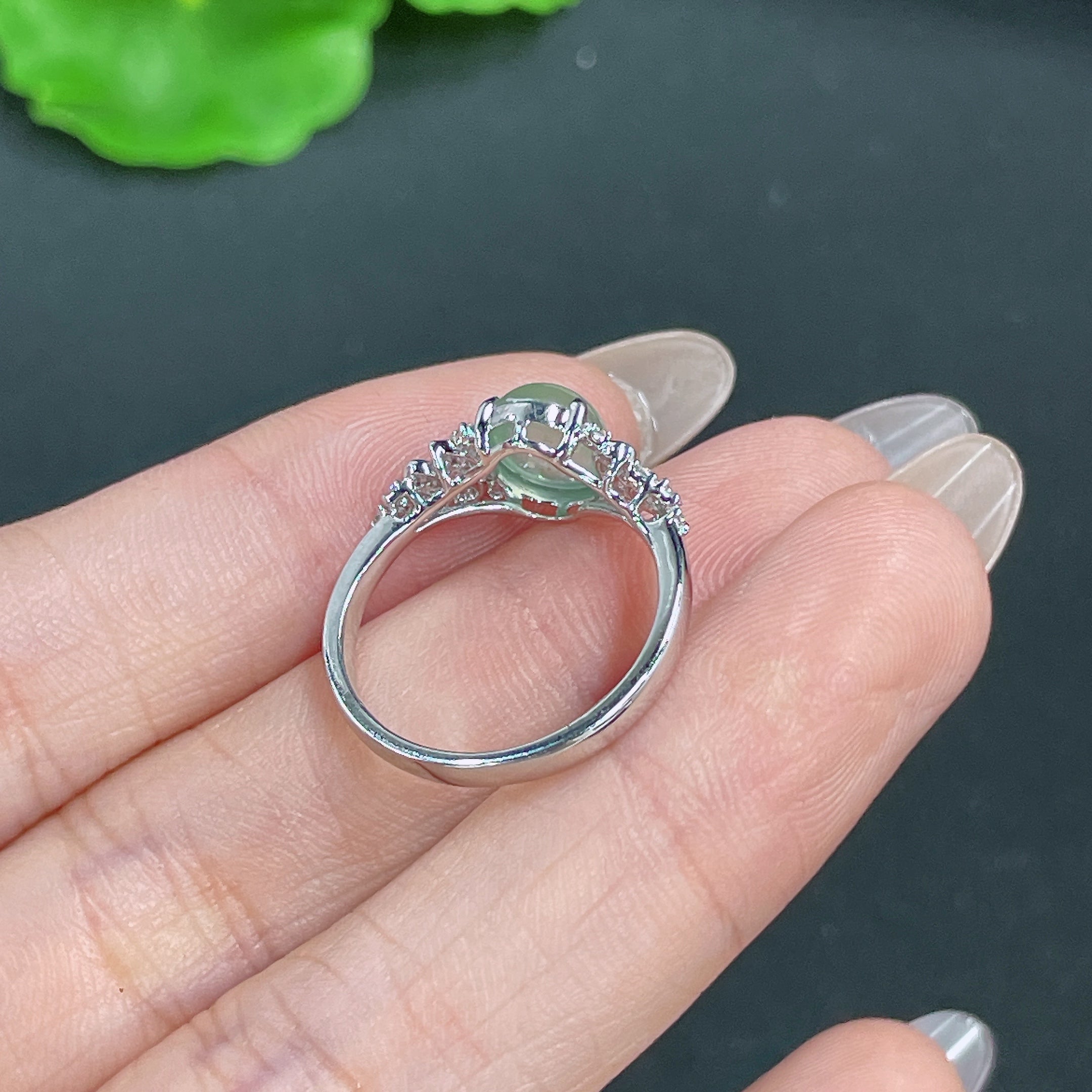 Jadeite Ring 18k Gold Setting with Diamond, Total Weight Approx. 2.86g, Size 14