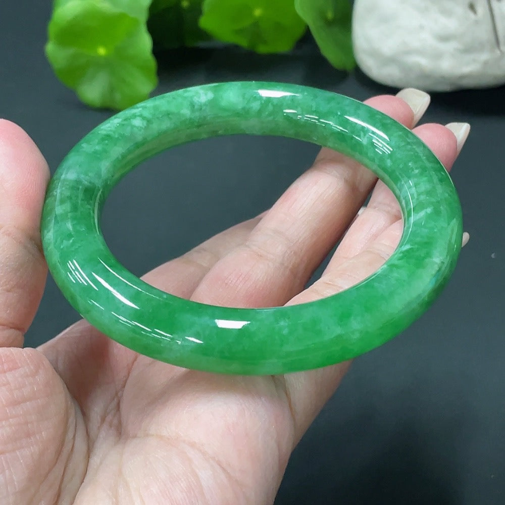 JadeiteRound Bangle 57.9 Circle Size Total Weight 75.174g [Total Value: $23,561 USD]
