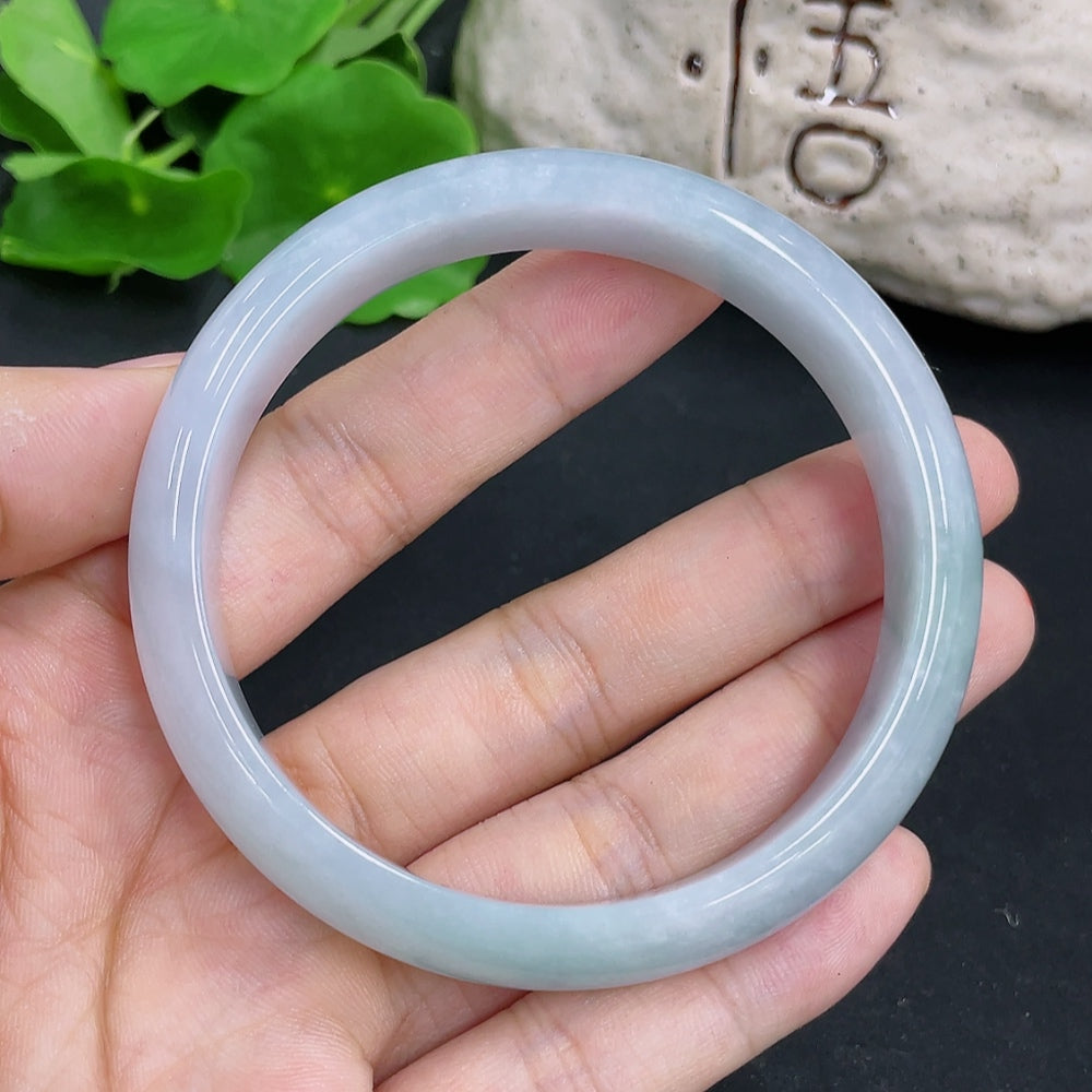 Jadeite Round Bangle