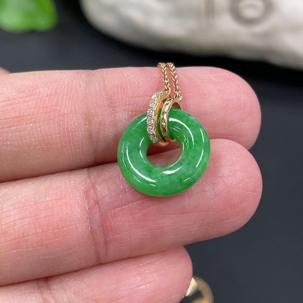 Jadeite Pendant Donut 18k Total Weight Approx. 2.95g Including Chain