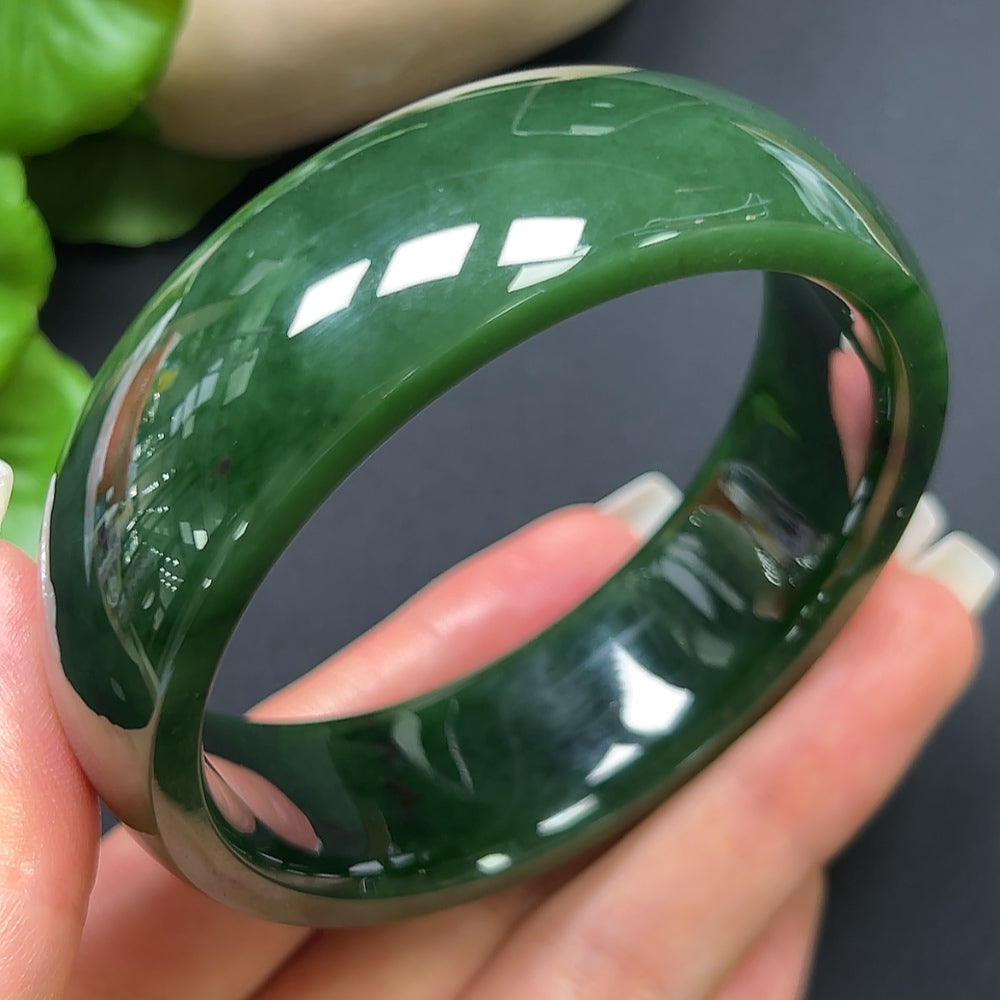 Hetian Jade Round Bangle