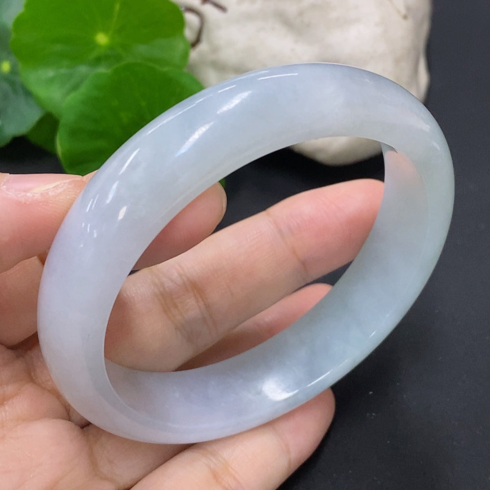 Jadeite Round Bangle