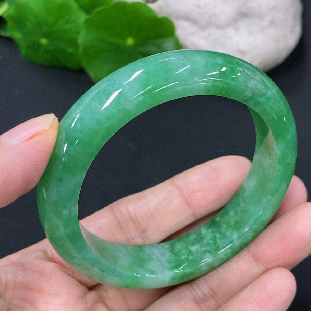 Jadeite Round Bangle