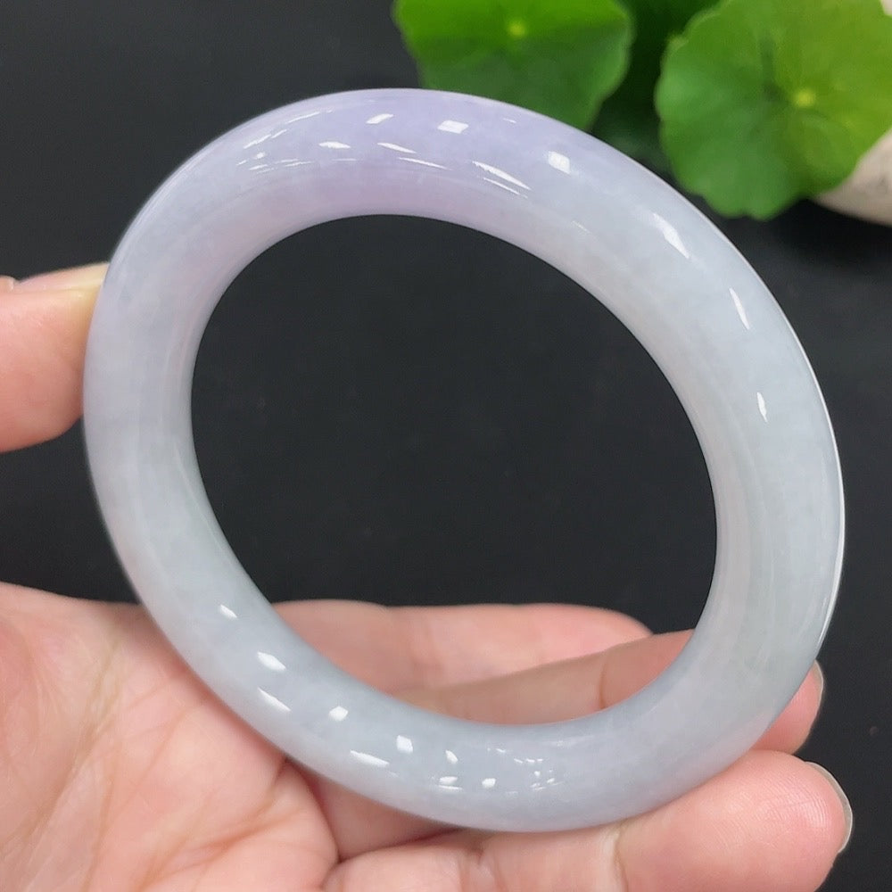 Jadeite Round Bangle Size 55.7 Total Weight Approx. 62.8g