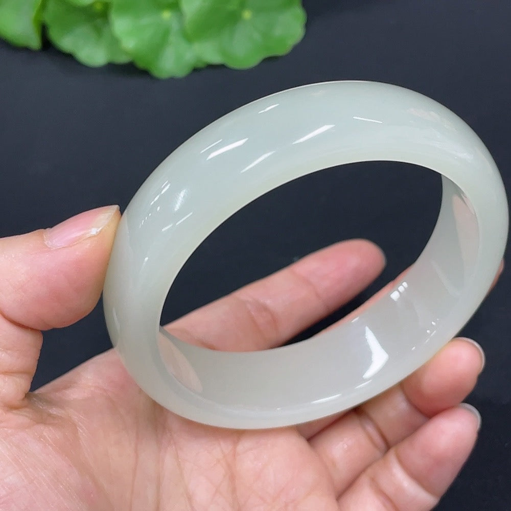 Hetian Jade Round Bracelet Size 60.7 Total Weight Approx. 72.1g