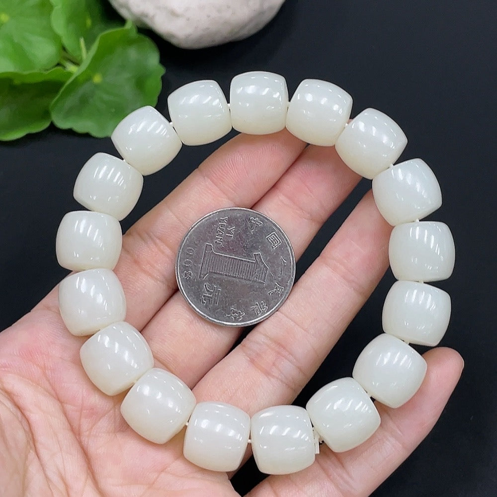 Hetian Jade Bracelet Approx. 12.6mm Total Weight Approx. 63g