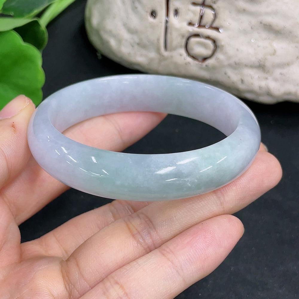 Jadeite Round Bangle