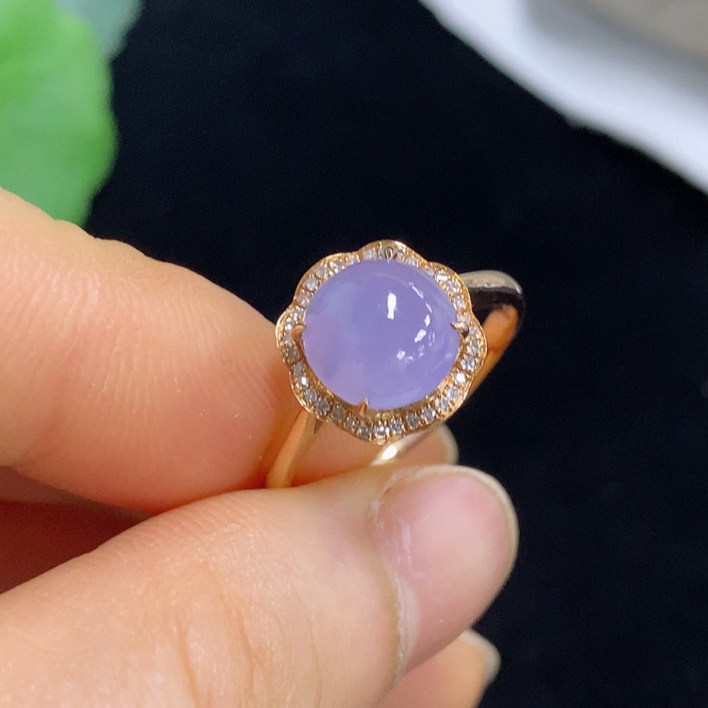 Jadeite Cabochon Inlaid Ring with 18K Gold and Diamond Accents, Size 17, Total Weight Approx. 3.24g