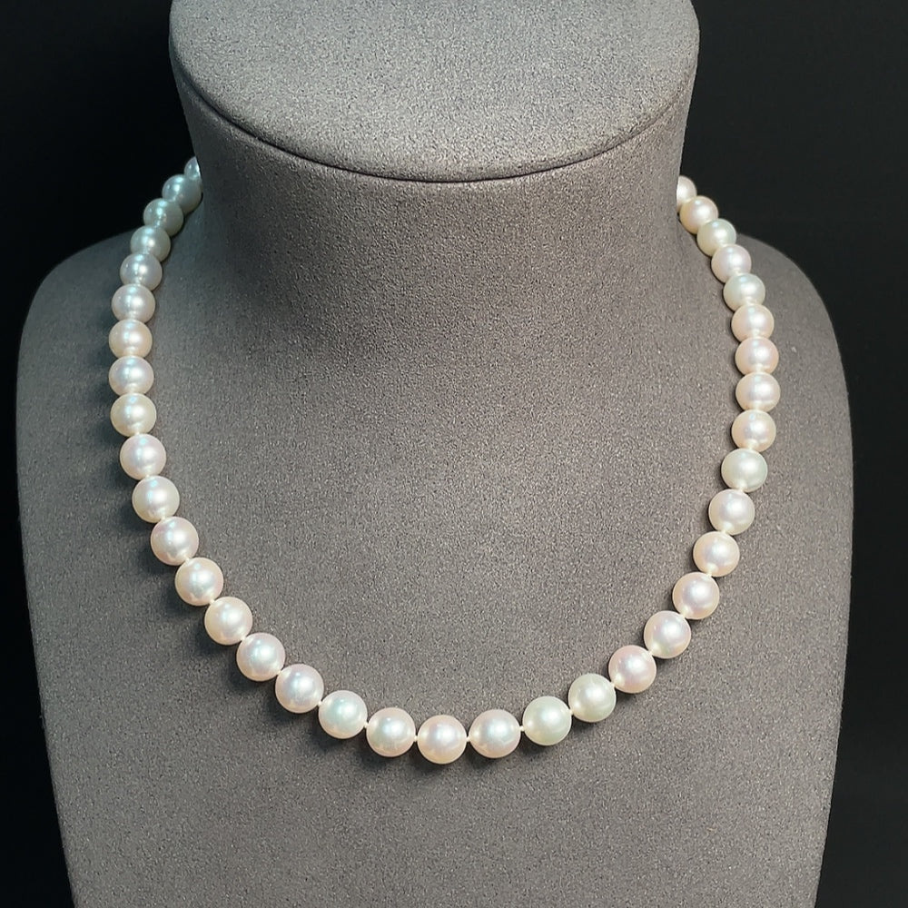 Seawater Pearl Strand Unmarked 14k Total Weight Approx. 42.22g Size About 8.3mm