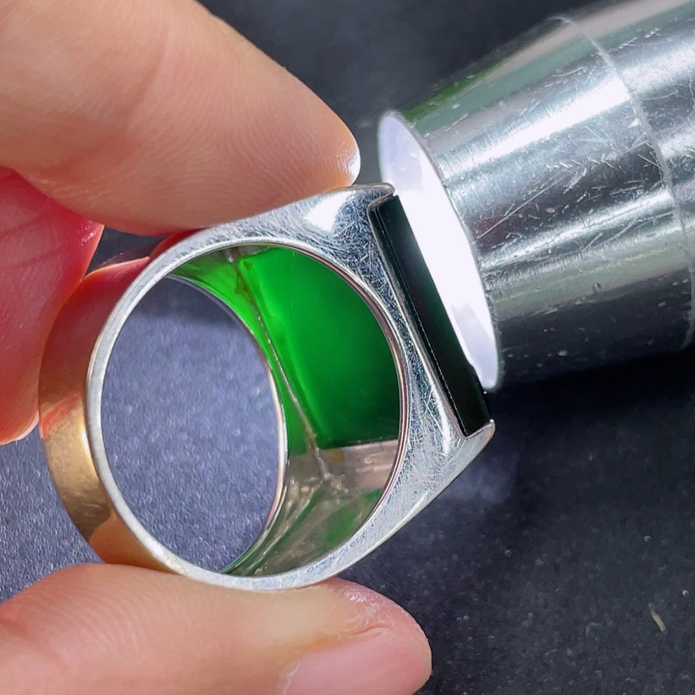 Jadeite Inlaid Ring 18k Size 17 Total Weight Approx. 8.66g