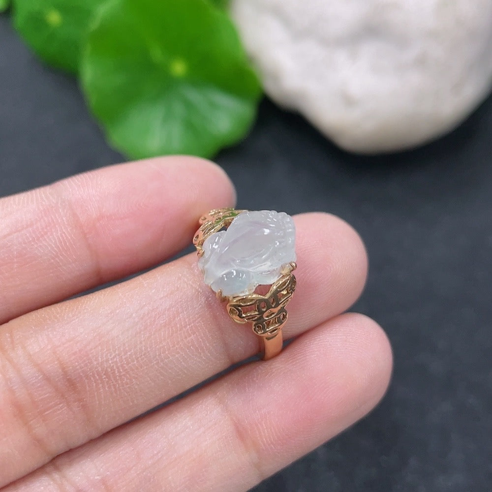 Jadeite inlaid 18K gold ring with intricate design, showcasing a luxurious jewelry piece from HKHQ.