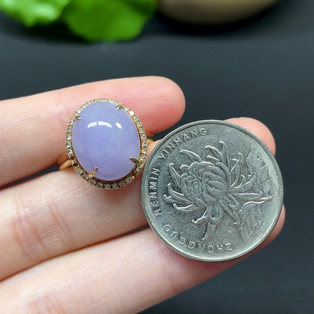 Jadeite Cabochon Ring 18k with Diamond Accents, Total Weight Approx. 4.50g, Size 15.5