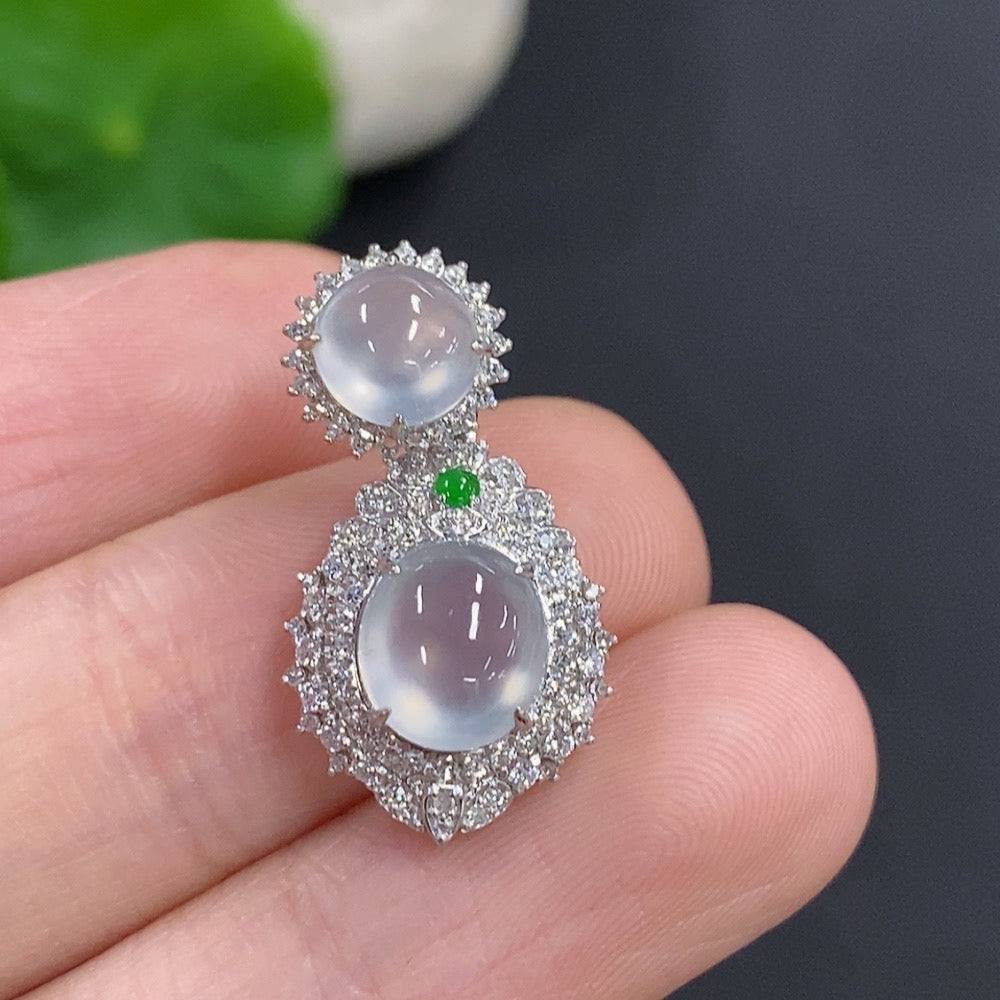Jadeite Bezel-set Cabochon Pendant with 18k Gold and Diamond Accents, Total Weight Approx. 2.32g
