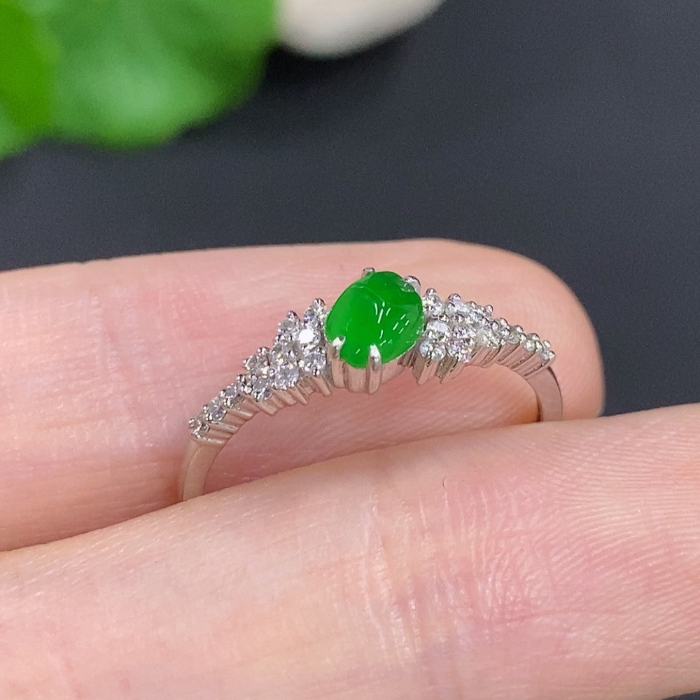 Jadeite Freeform Inlaid Ring 18k Gold Total Weight Approx. 1.7g Size 15 with Diamond Accents