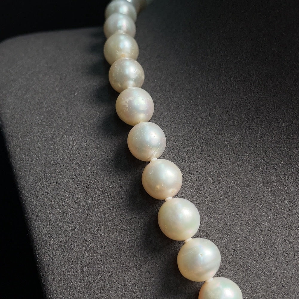 Seawater pearl necklace Non-gold Total weight about 53.18g Size about 9.5mm