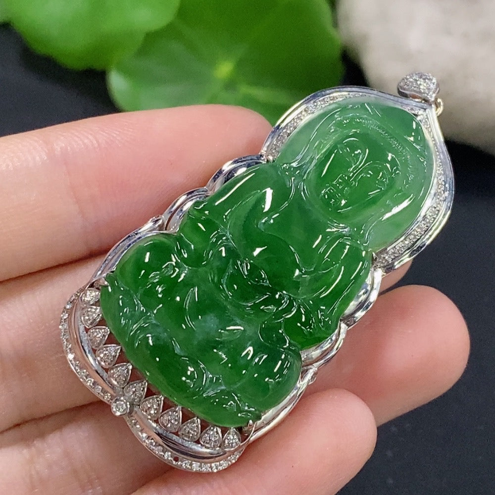 Jadeite Guanyin Inlaid Pendant with 18k Gold and Diamonds