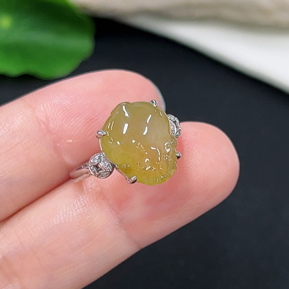 Jadeite Inlaid Ring Size 11 18K Gold Total Weight Approx. 3.1g (Color origin undetermined)
