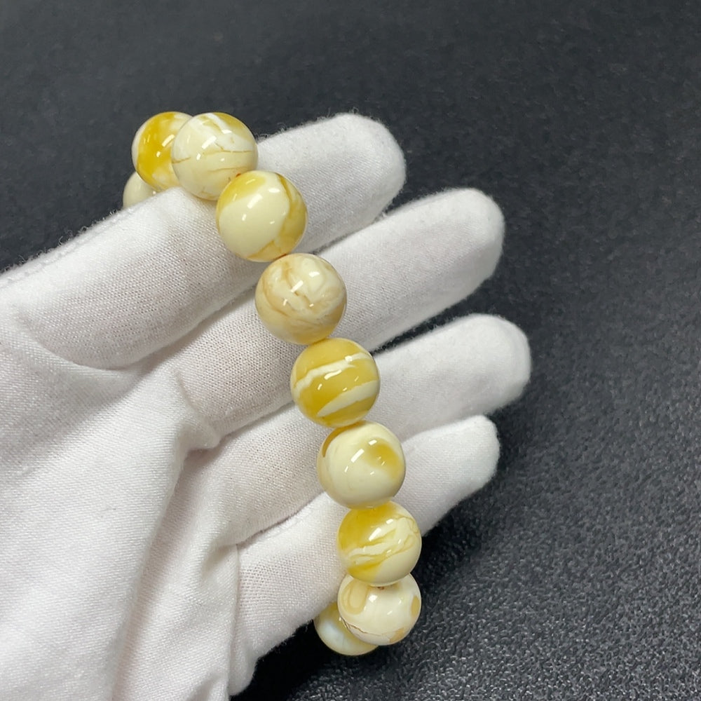 Amber Beeswax Bracelet, Total Weight Approx. 18.2g, Size About 12.3mm