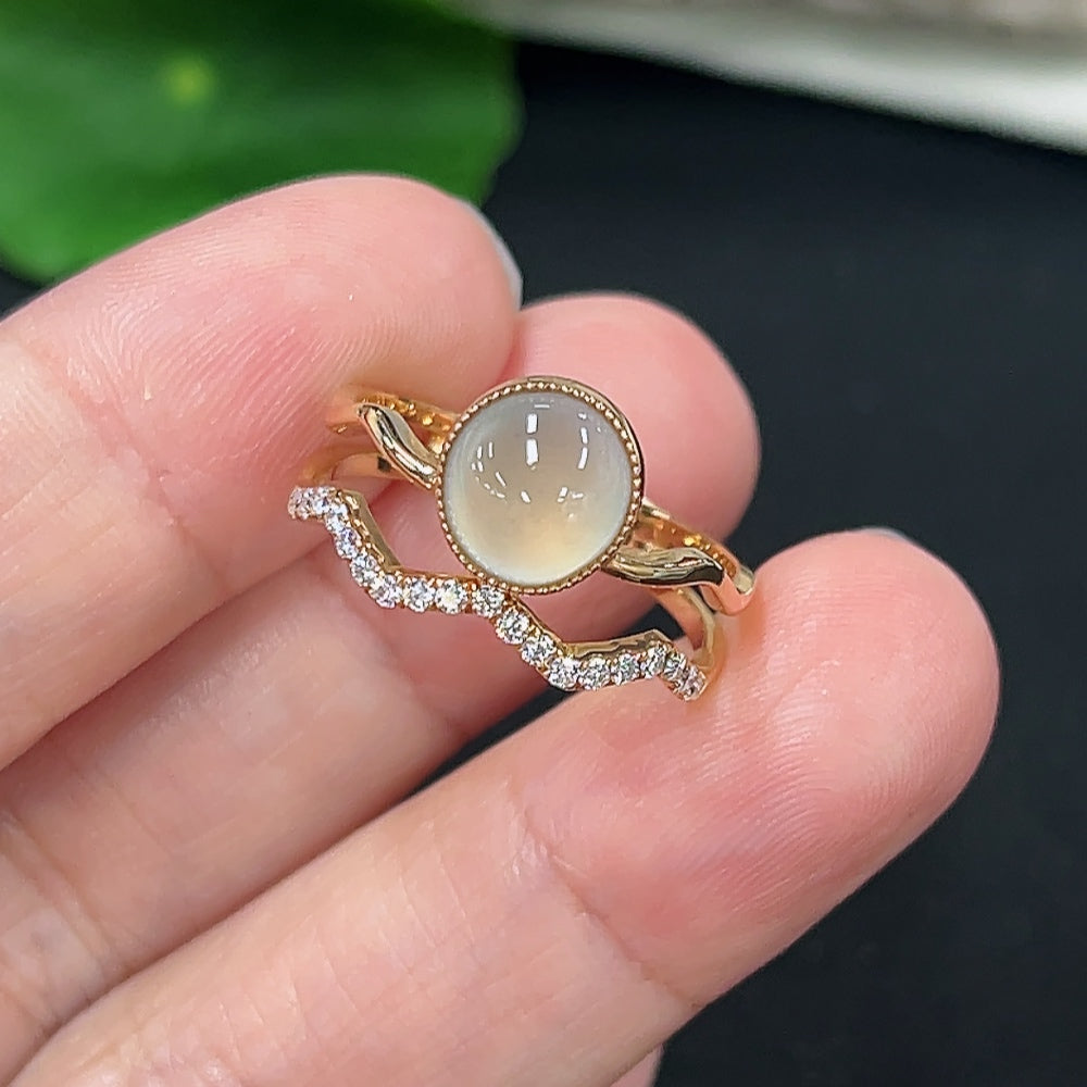 Jadeite Cabochon Ring, 18k Gold Setting, Non-Diamond, Size 16, Total Weight Approx. 3.86g
