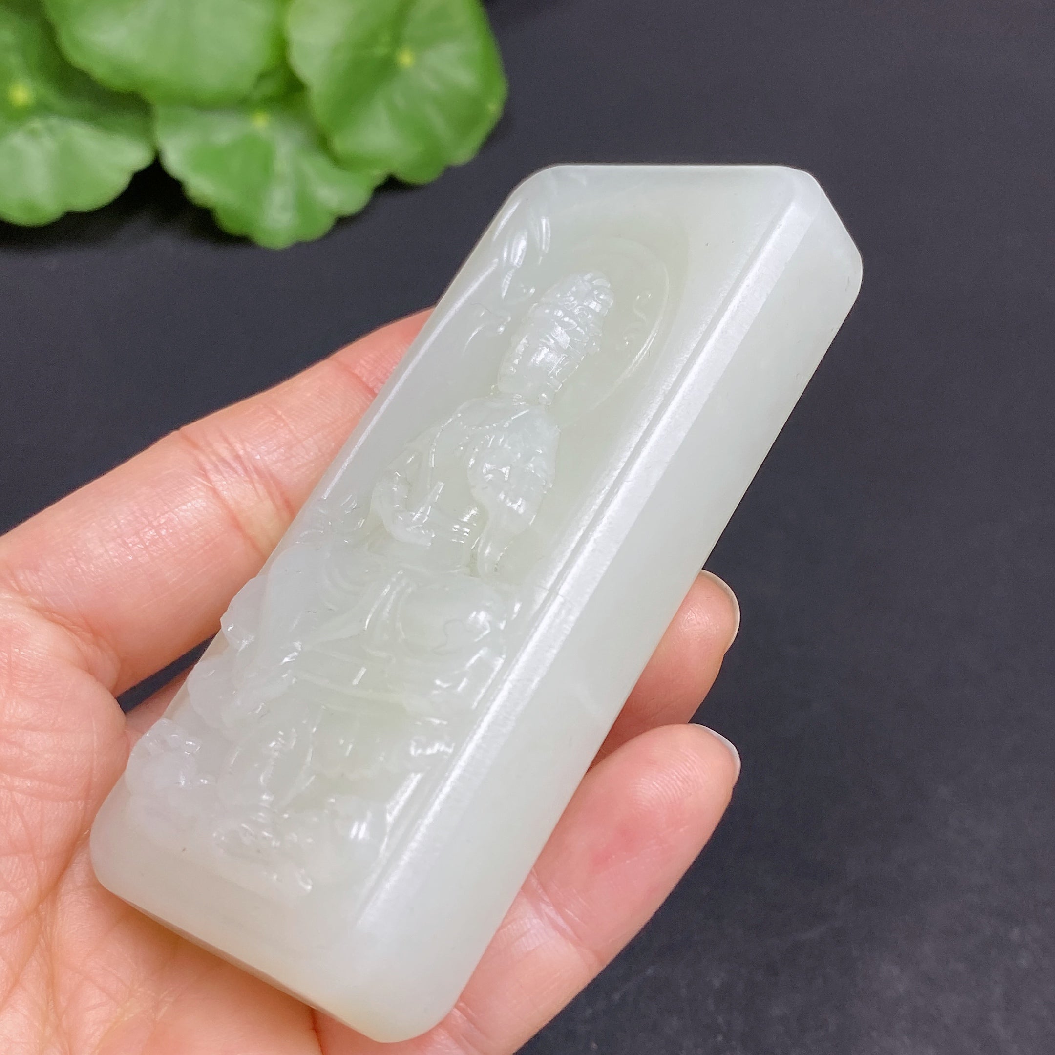 Hetian Jade Pendant Guanyin Total Weight Approx. 119.7g