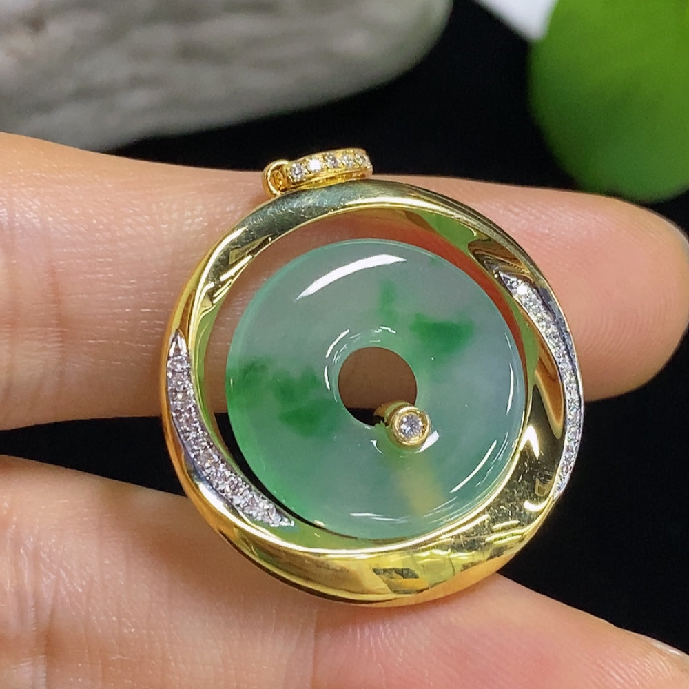 Jadeite Pendant 18k with Diamond Accents