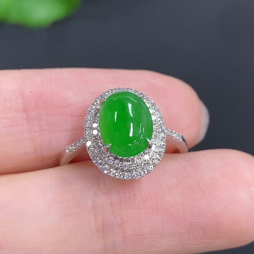 Jadeite Cabochon Ring 69% GoldWith Diamond Accents