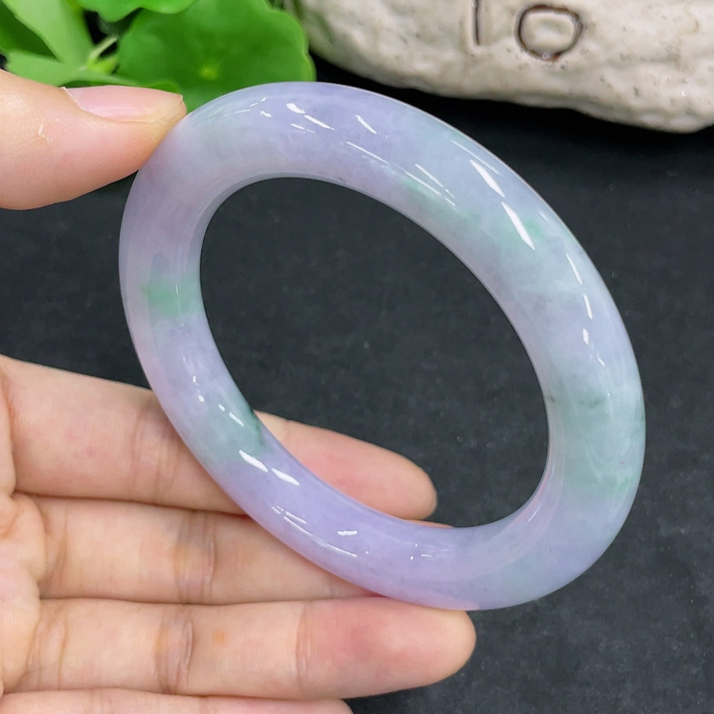Jadeite Round Bangle with Other Mineral Components
