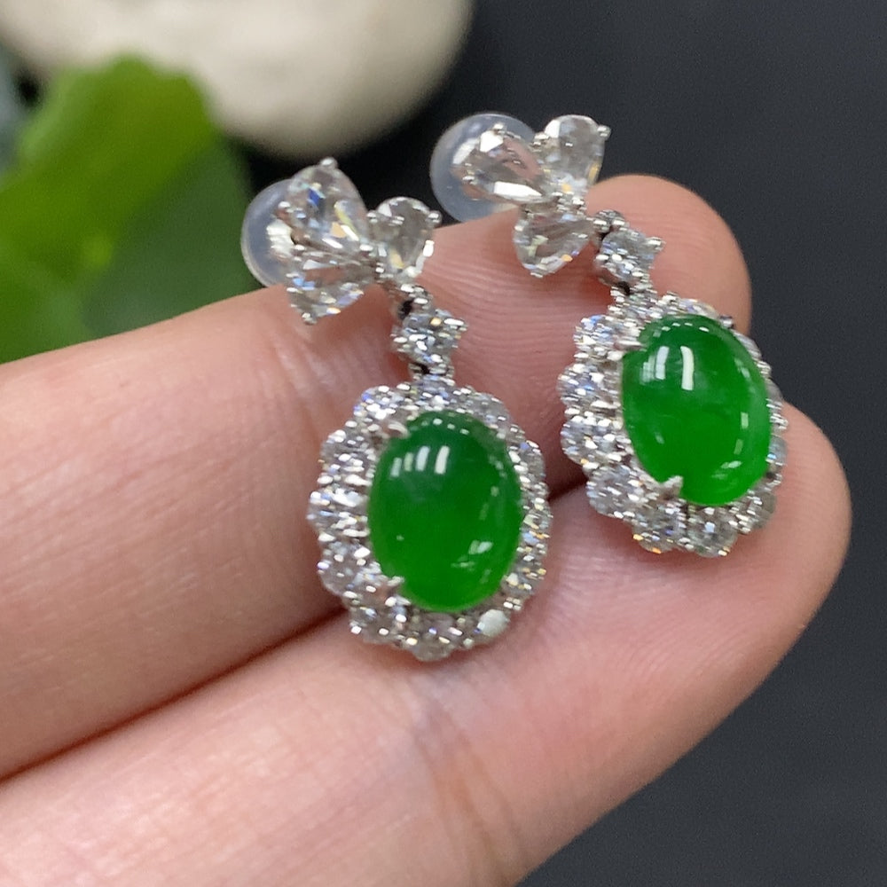 Jadeite Inlaid Piece 18K Gold Setting with Diamond Accent Total Weight Approx. 4.5g [Total Value: $10,012 USD]