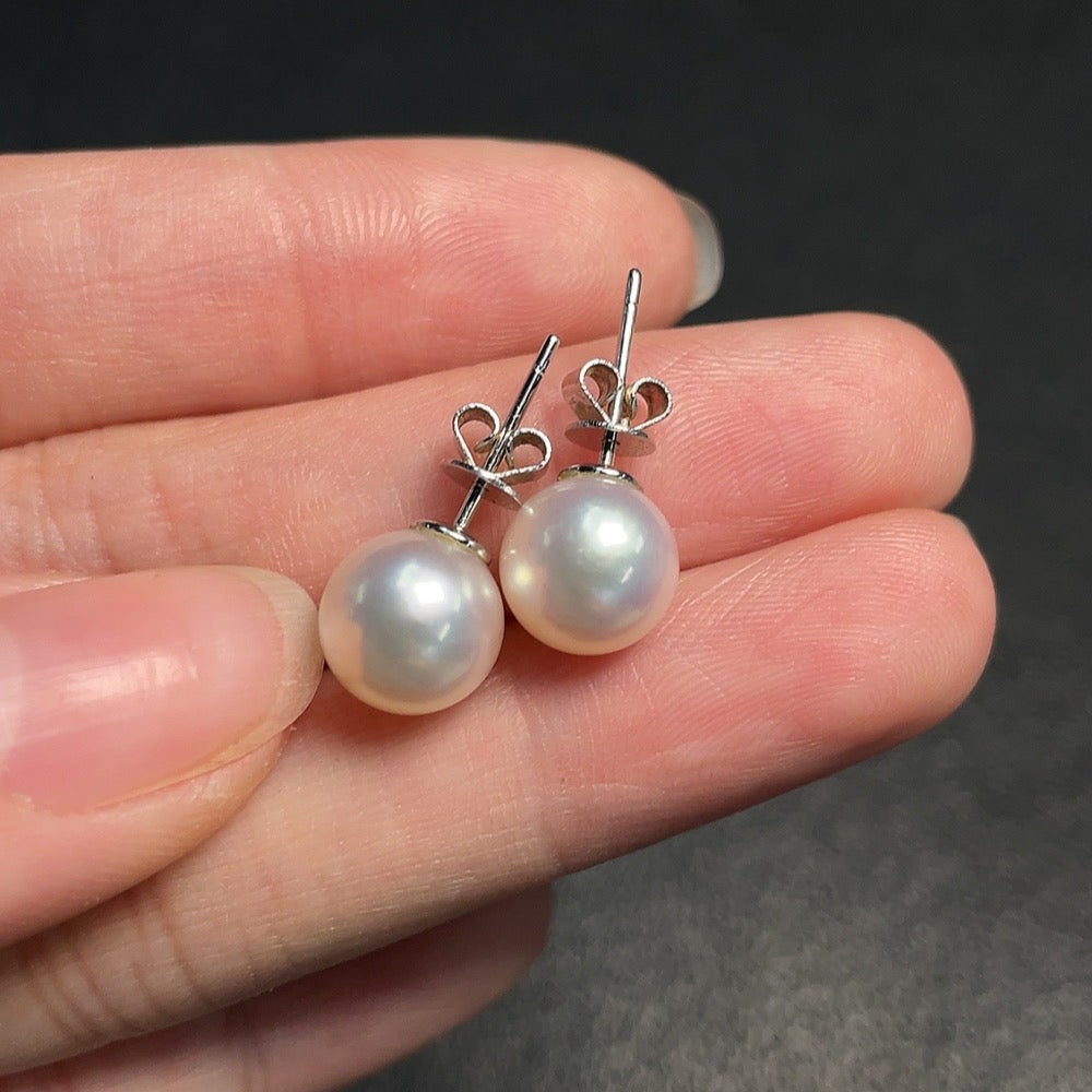 18K seawater pearl earrings Total weight about 2.70g Size about 8.5mm