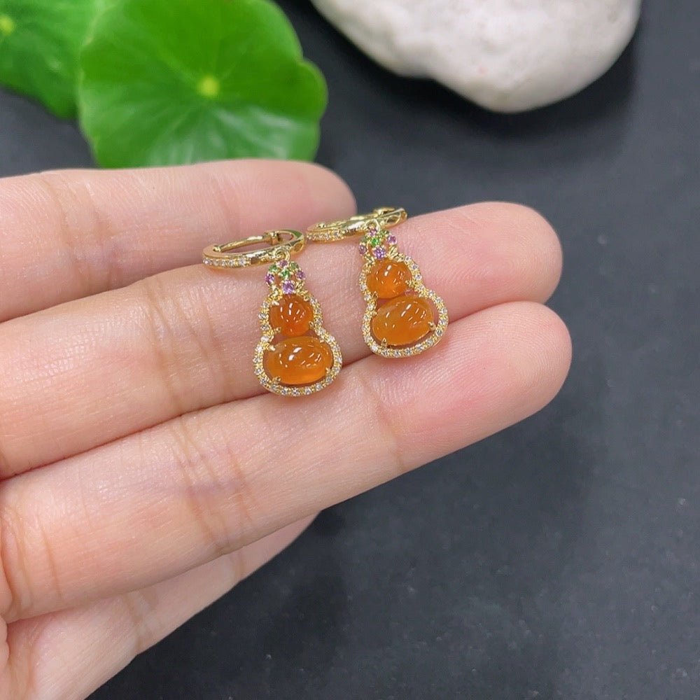 Jadeite inlaid earrings 18k with diamonds (colorless) total weight approx. 2.6g