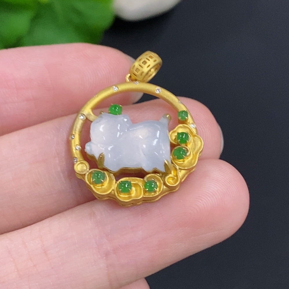Jadeite Inlaid Pendant with White Back Cover Non-Gold and 18K Gold Rest, Total Weight Approx. 4.1g, Set with Diamonds