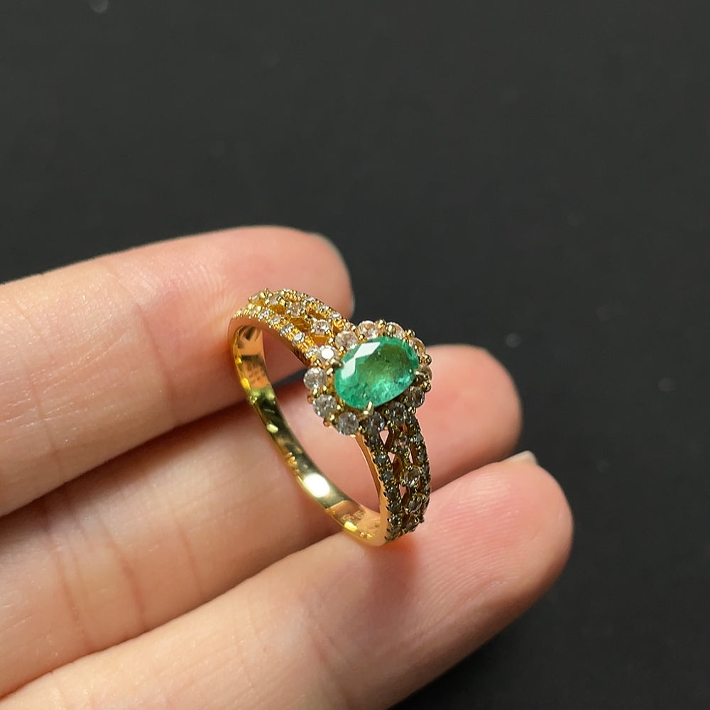 Clarity-Enhanced Emerald Ring in 18K Gold