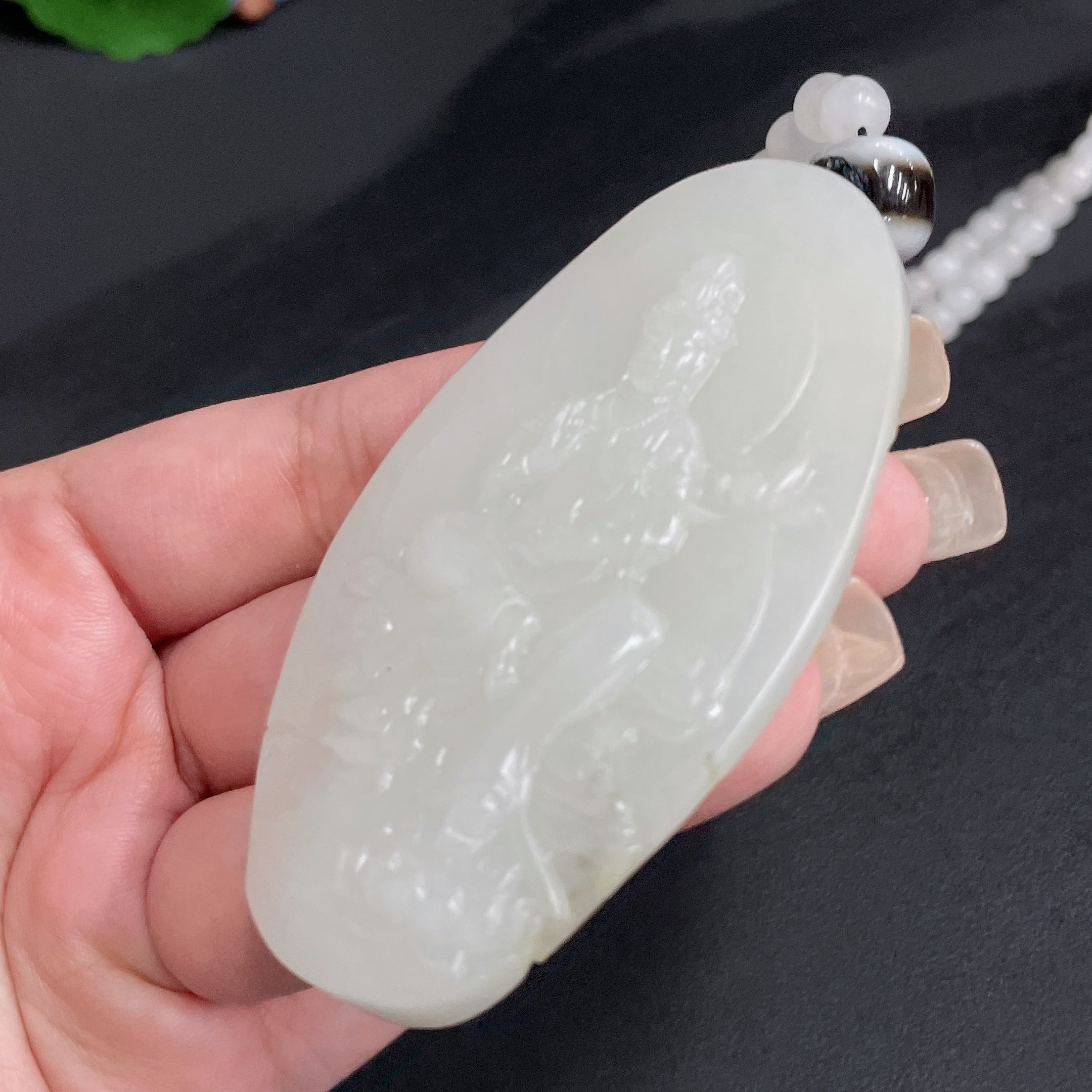 Hetian Jade Pendant Guanyin with Chain Total Weight 111.01g Undetermined Skin Color Origin Top Bead Non-Hetian