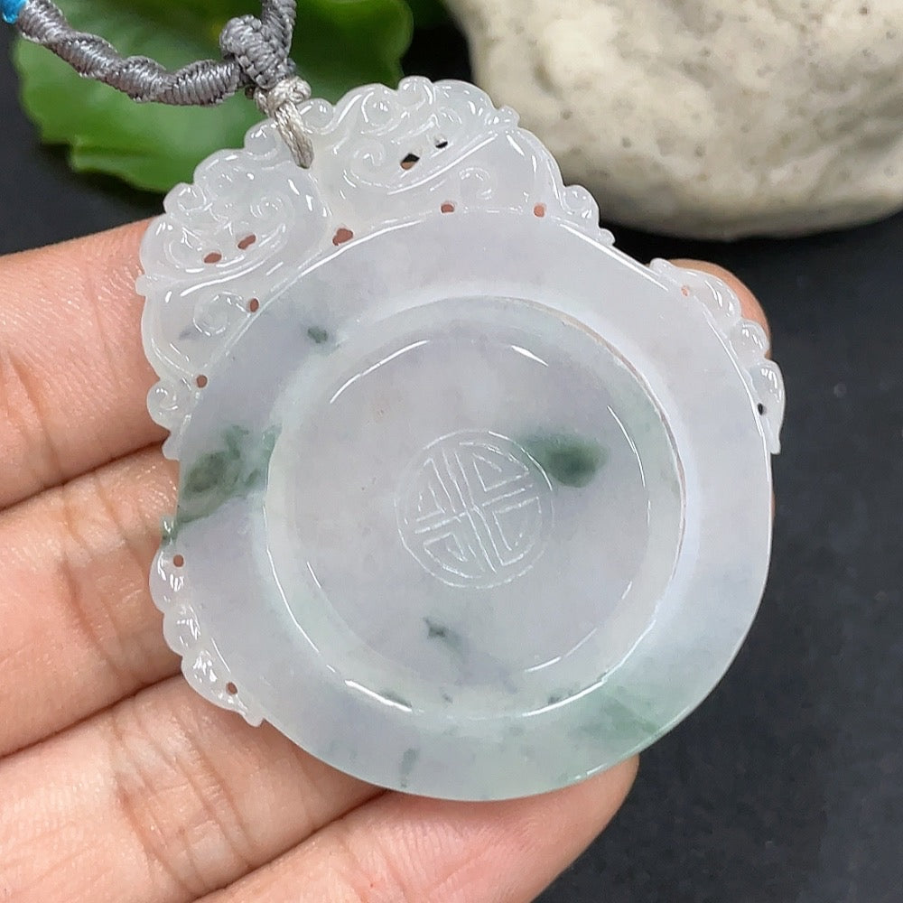 Antique-style JadeitePendant