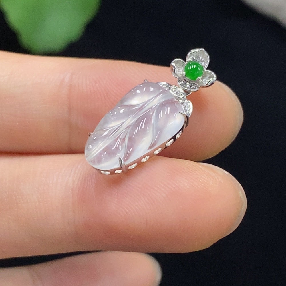Jadeite Leaf Inlay Pendant 18k Total Weight Approx.1.4g